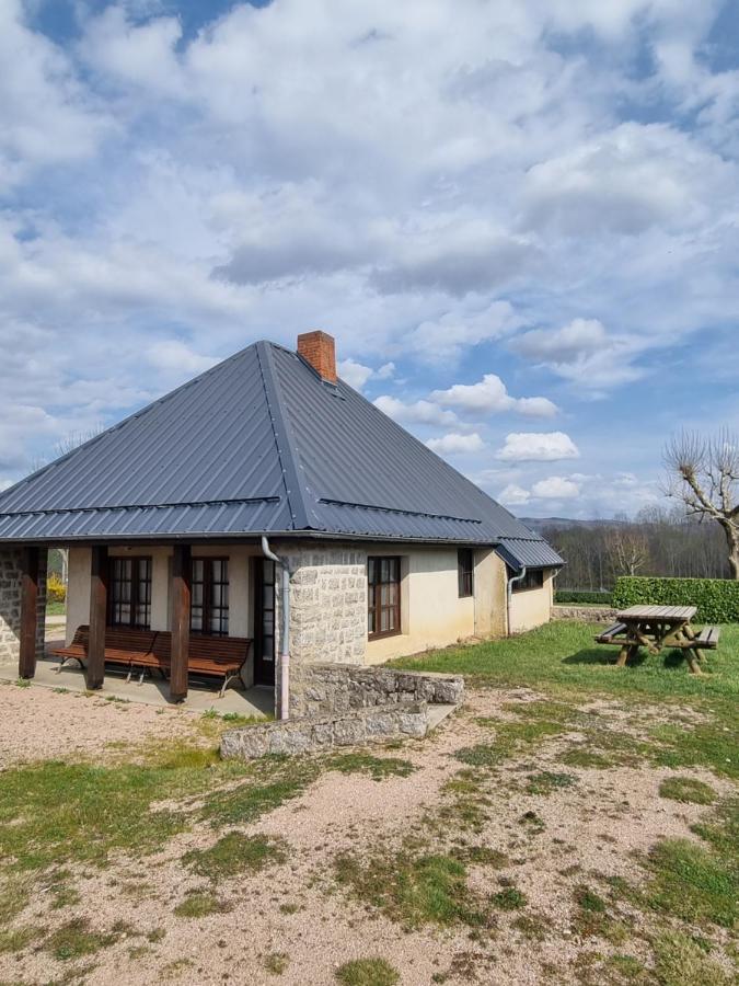 Camping Mayet-De-Montagne Le Mayet-de-Montagne ภายนอก รูปภาพ
